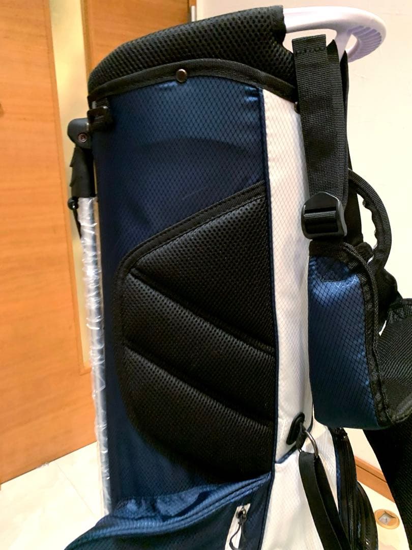 新品未使用　ブリヂストン　ツアーB スタンド　キャディバッグ　CBG423