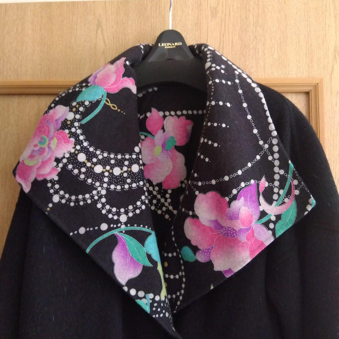 レオナールの花柄襟ロングコート