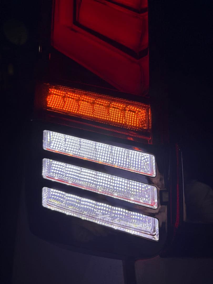 ヒロくん様、専用　ヴァレンティテールランプ・ノア、ヴォクシー80 系