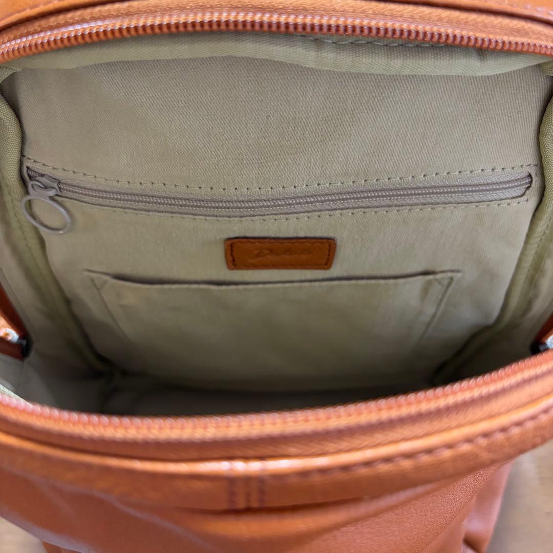 Dacota リュック　ファレル　キャメルカラー　 レザー バックパック