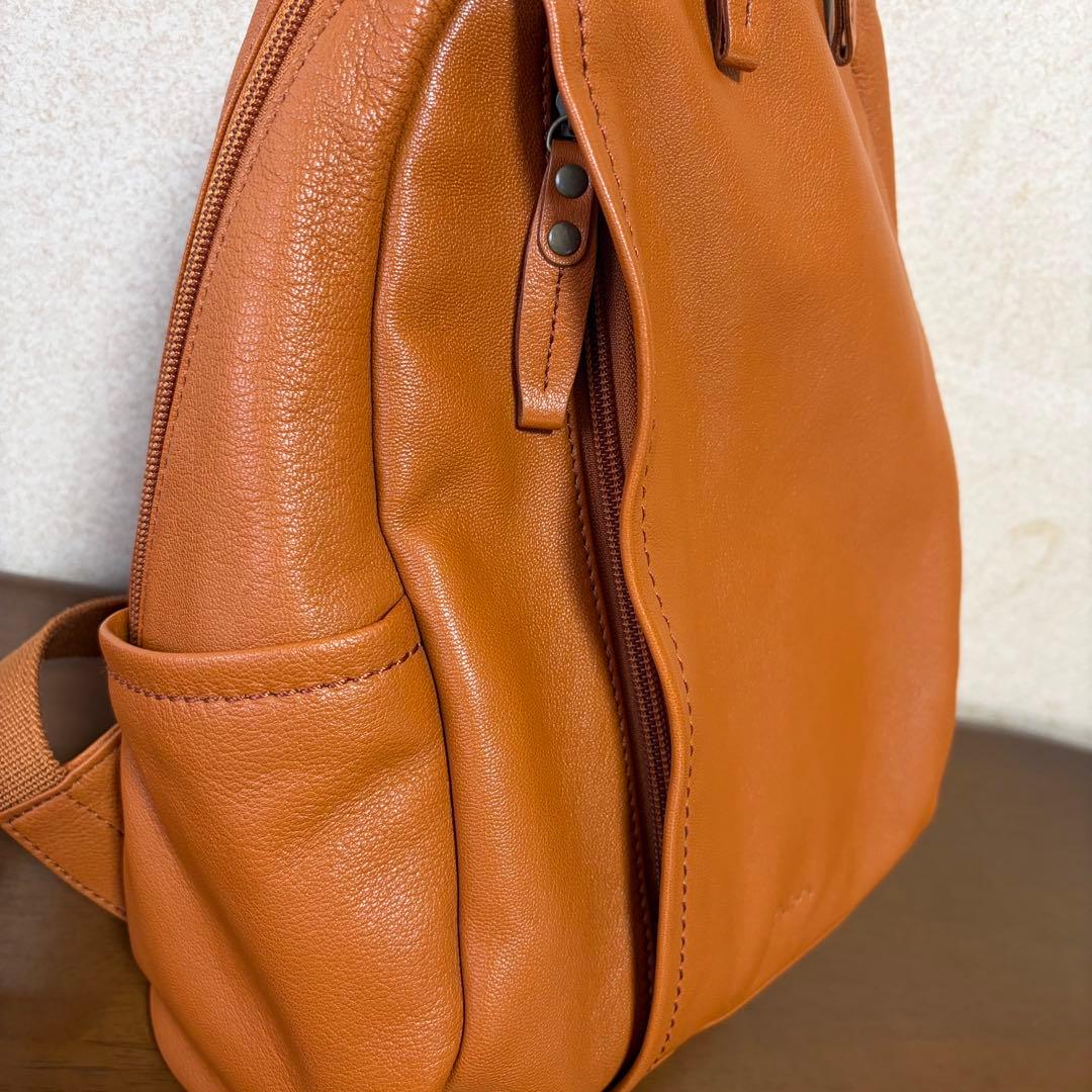 Dacota リュック　ファレル　キャメルカラー　 レザー バックパック