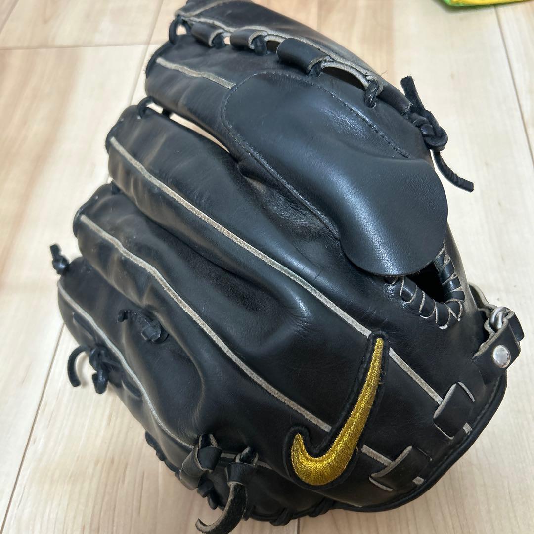 美品Nike 硬式グローブ 黒 ダルビッシュモデル - メルカリ