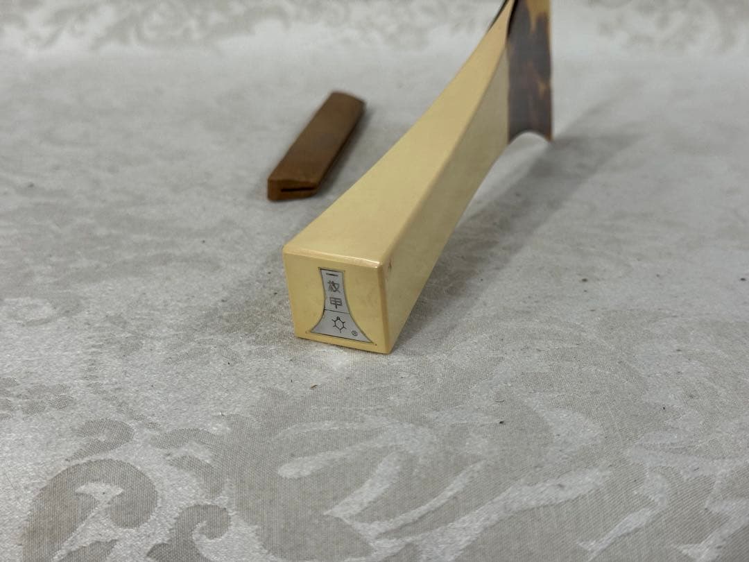 三味線 撥 一枚甲 本鼈甲 鼈甲 べっこう和楽器 バチ