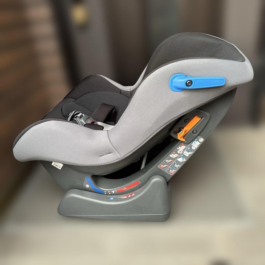 Combi チャイルドシート　ウィゴー　LYF-375