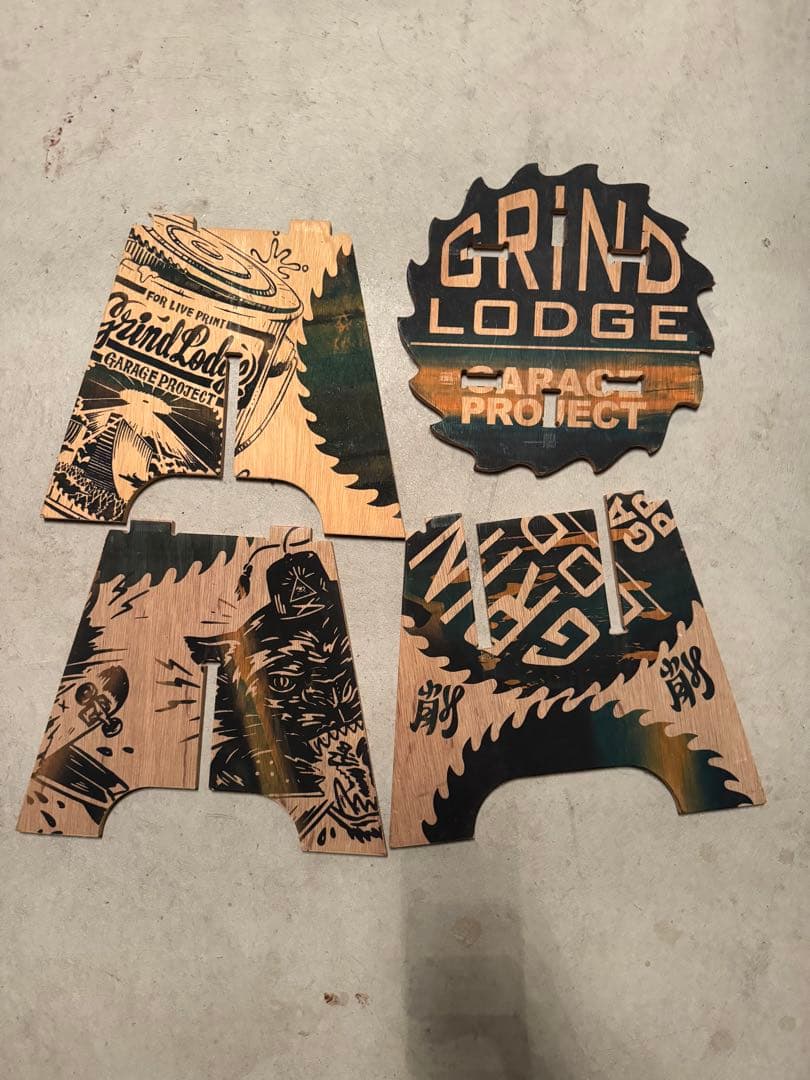 激レア　GRINDLODGE カスタム　スツール