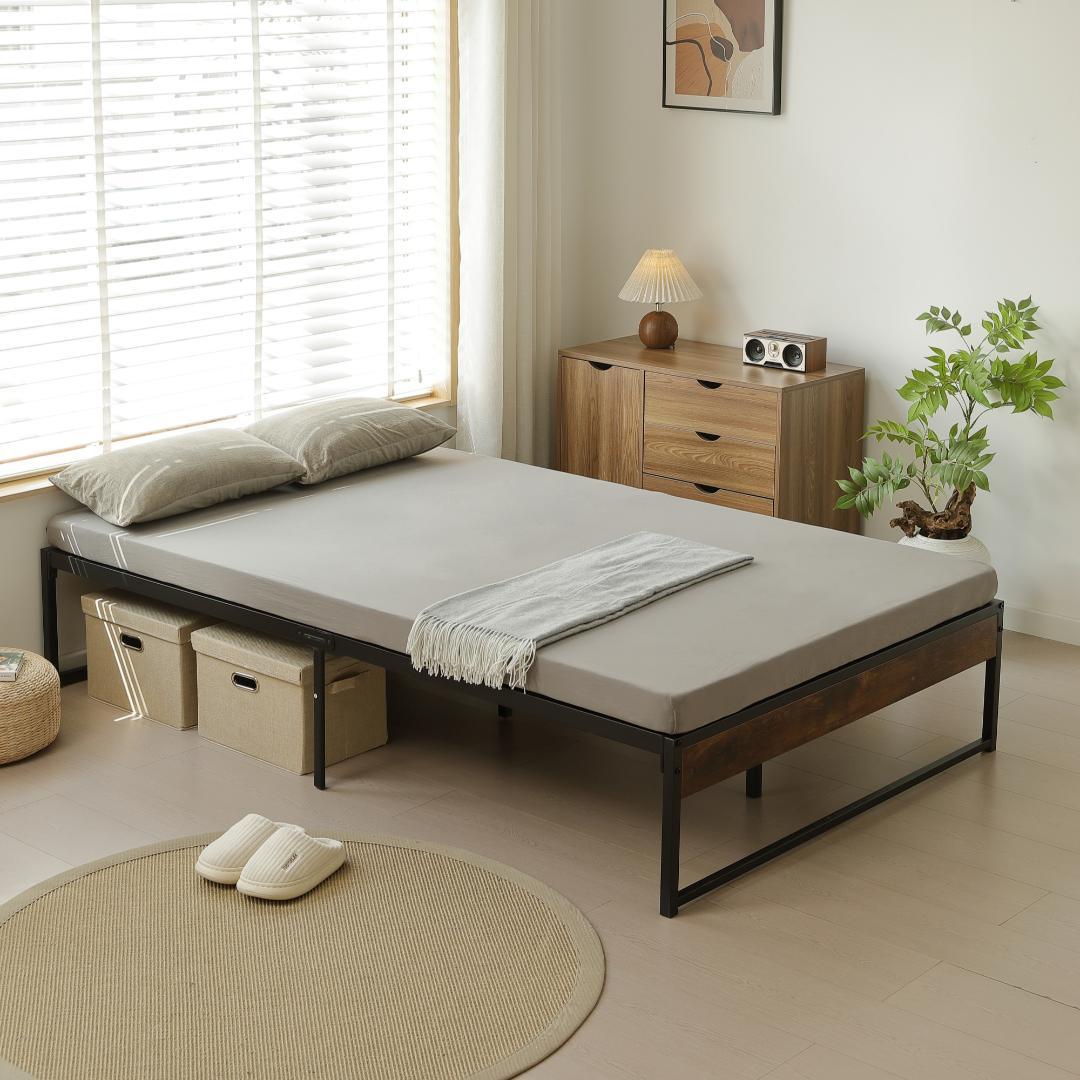 【限定価格】ベッドフレーム木製 パイプフレーム 【セミダブル SD】BLACK