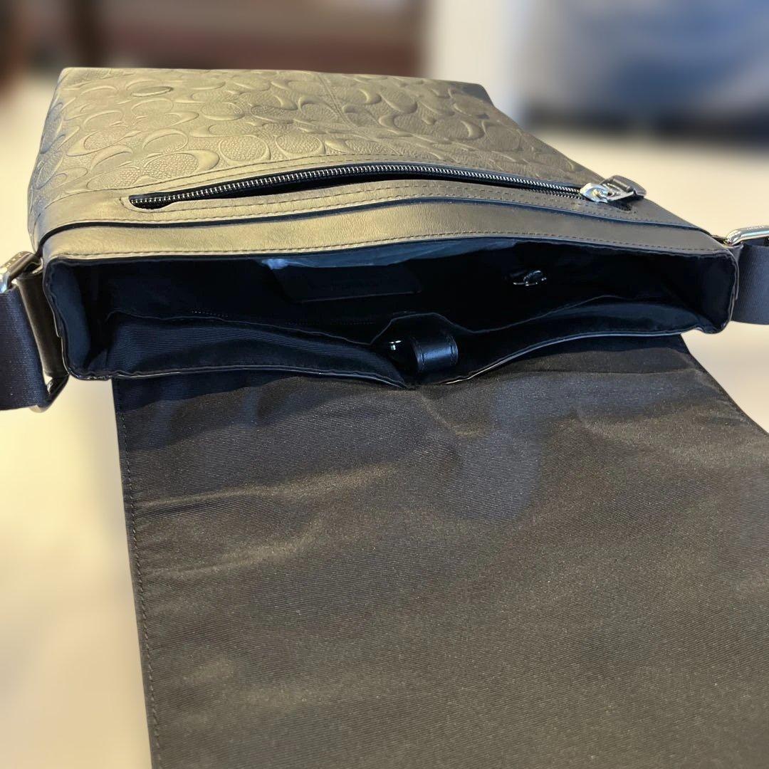 ジ*ン様 COACHショルダーバッグ