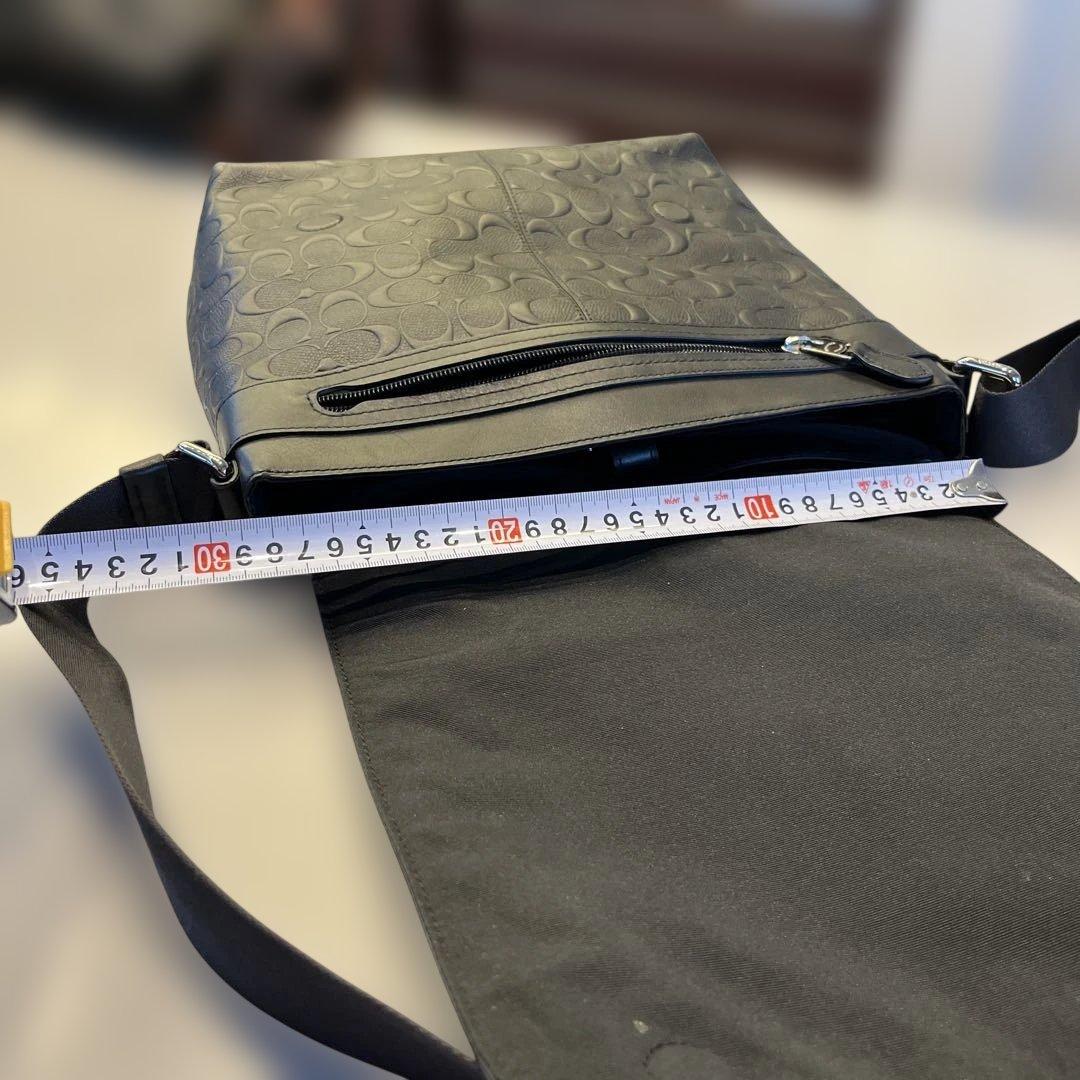 ジ*ン様 COACHショルダーバッグ