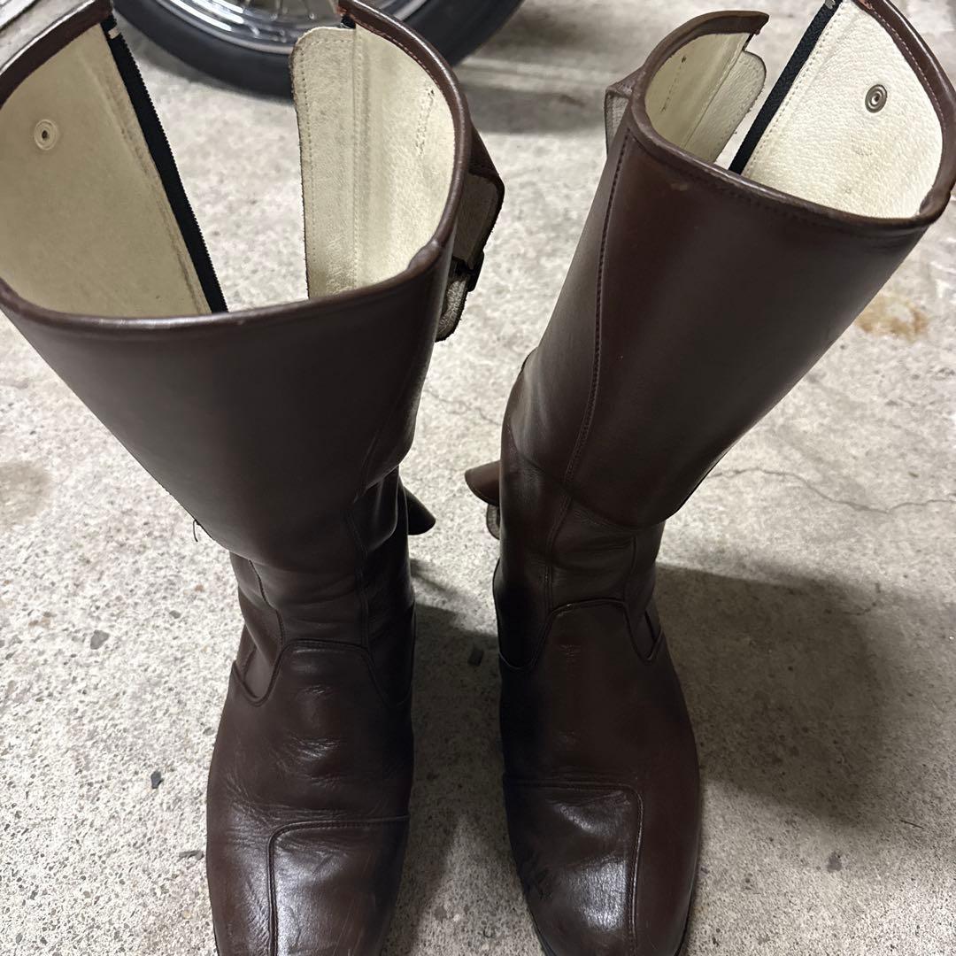 ブラウン レザー ジッパーブーツ