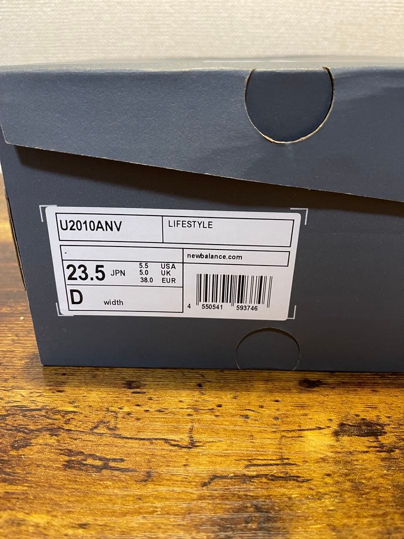 靴 New balance 2010