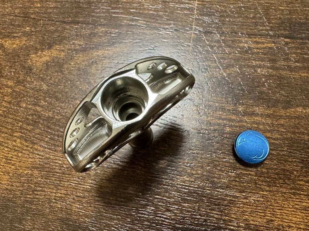 希少 ジャンプライズ エヴォメタル ハンドルノブ 絶版 - リール本当に