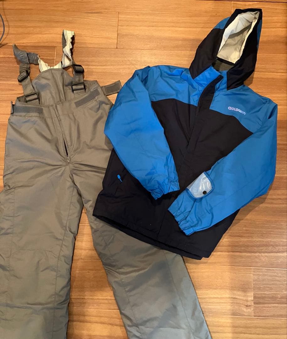 GOLDWIN 子ども用スキーウェア 上下セット グローブ付き(おまけ)