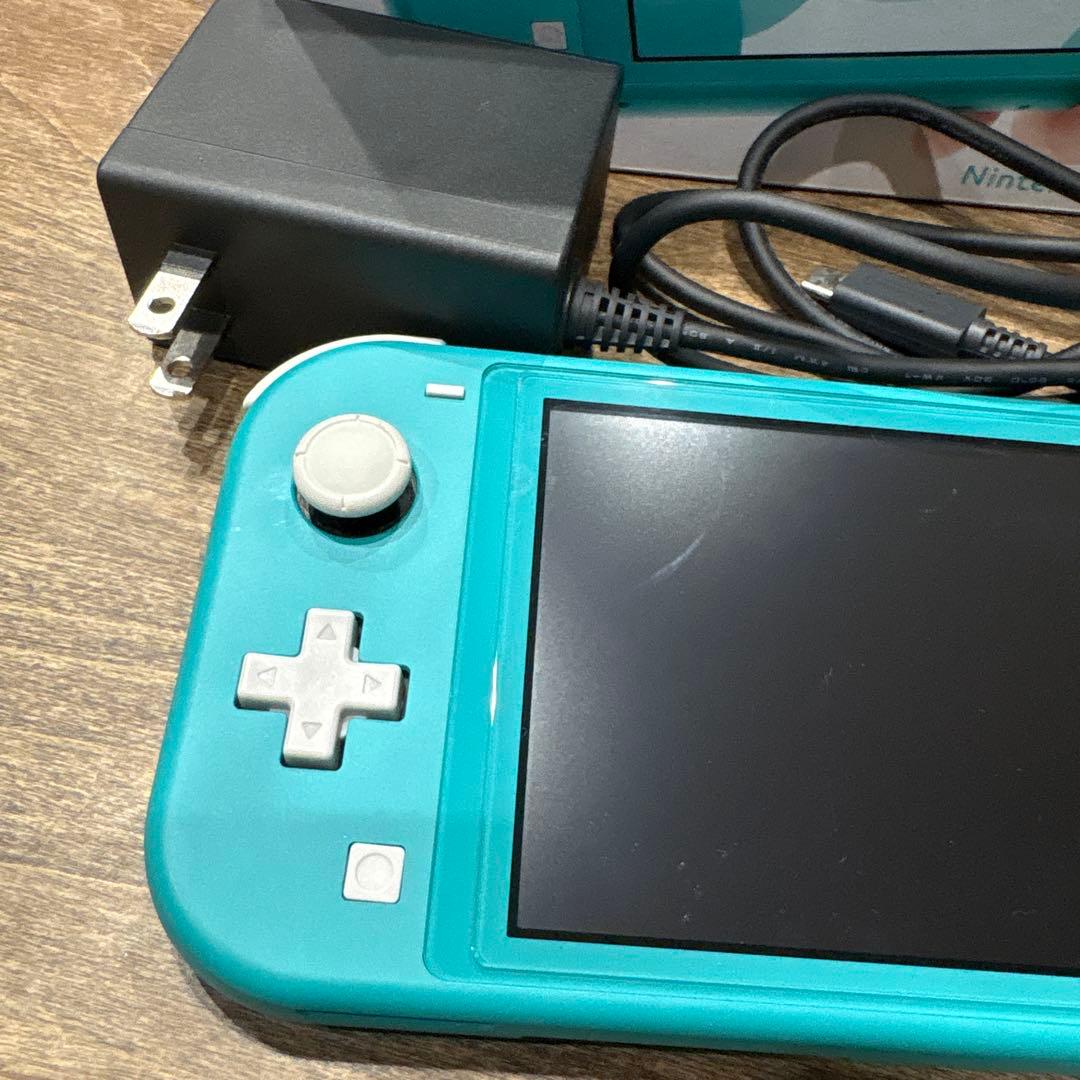 Nintendo Switch lite本体