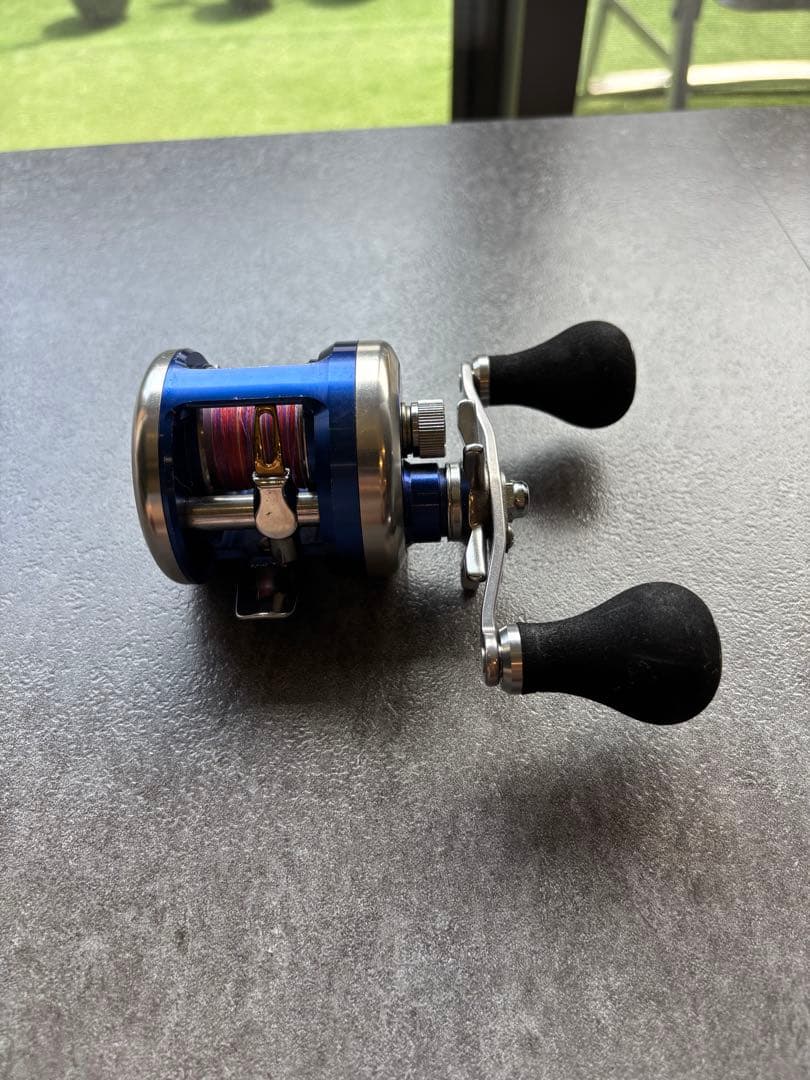 DAIWA ベイエリアスペシャル 100L 両軸リール