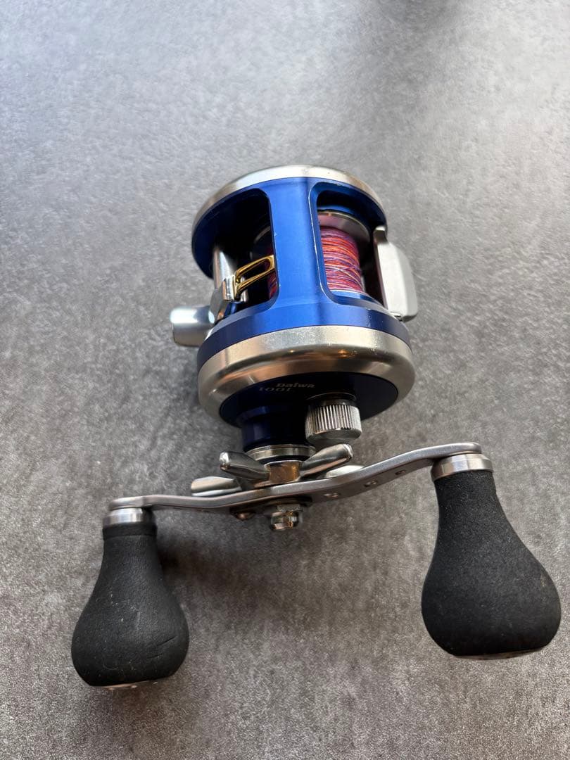 DAIWA ベイエリアスペシャル 100L 両軸リール