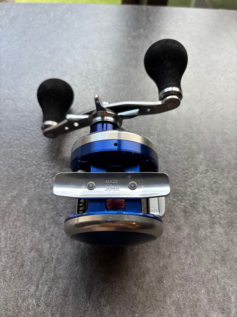 DAIWA ベイエリアスペシャル 100L 両軸リール