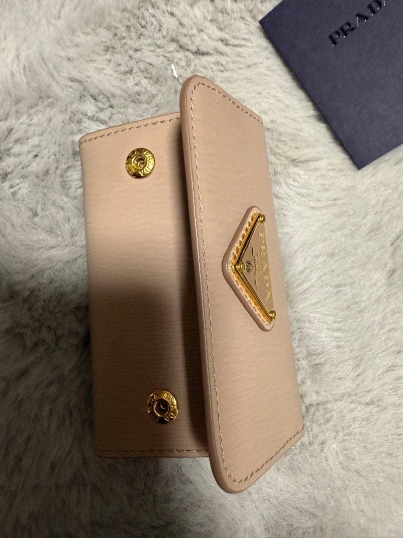 プラダ　キーケース