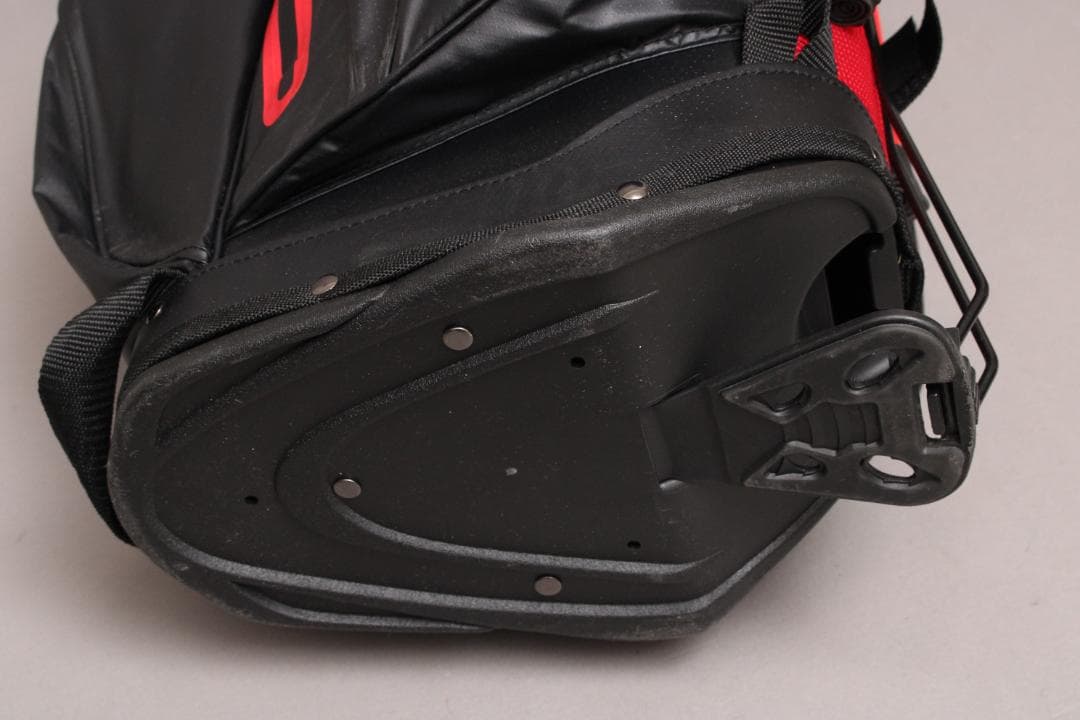 【良品】J.LINDBERG キャディバッグ《8.5型》スタンド 5分割 軽量