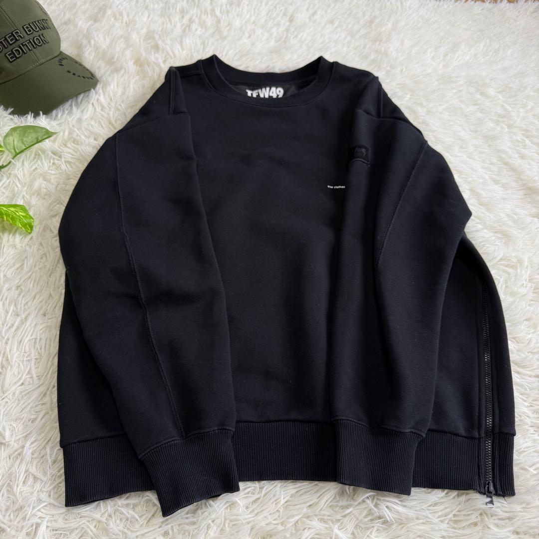 【tfw49】美品 トレーナー ワッペン ブラック 2サイズ メンズ