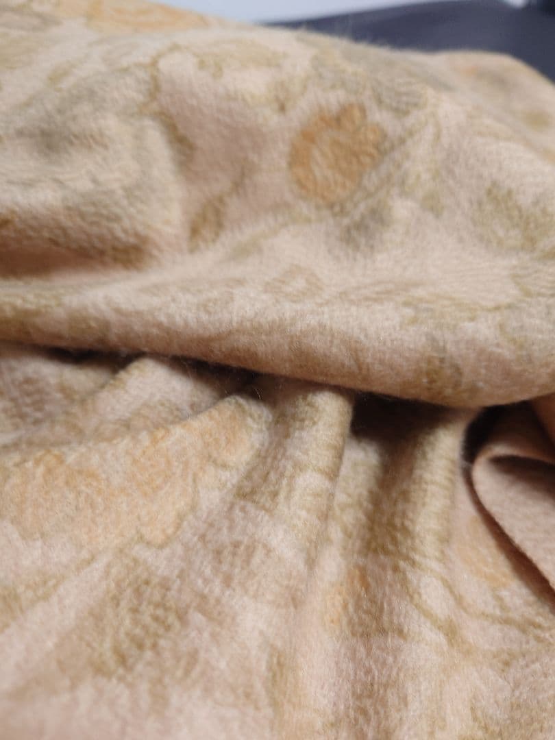 ロロ ピアーナ　Loro Piana　ストール　マフラー　オペラ　ボタニカル