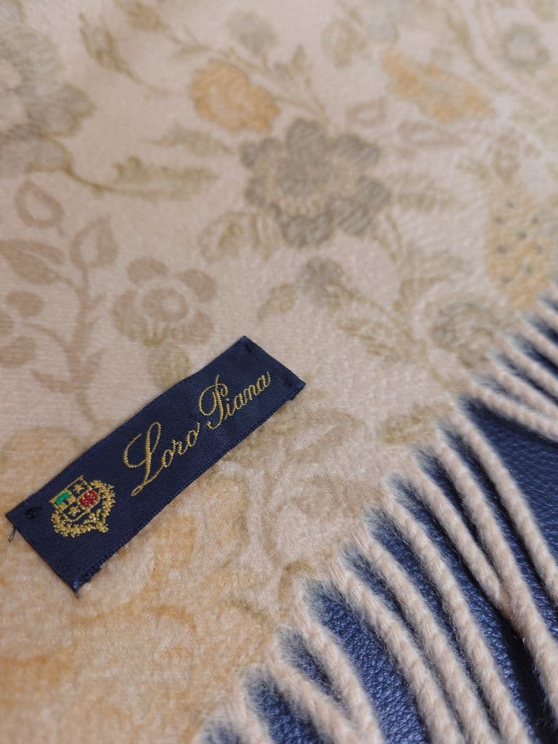 ロロ ピアーナ　Loro Piana　ストール　マフラー　オペラ　ボタニカル