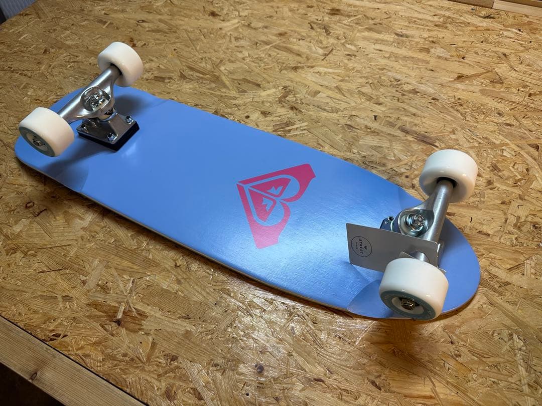 ROXY スケートボード BLOSSOM28 新品