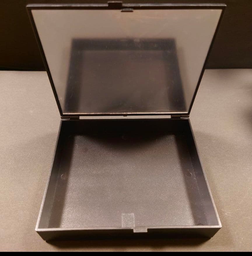 小悪魔ageha付録 「 セシルマクビー のミラー付きつけまケース 」 おまけ付