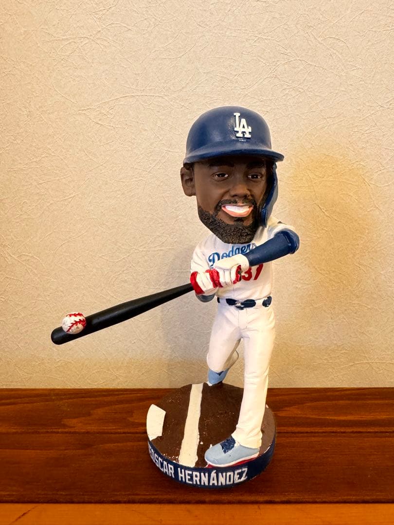 テオスカーヘルナンデスボブルヘッド