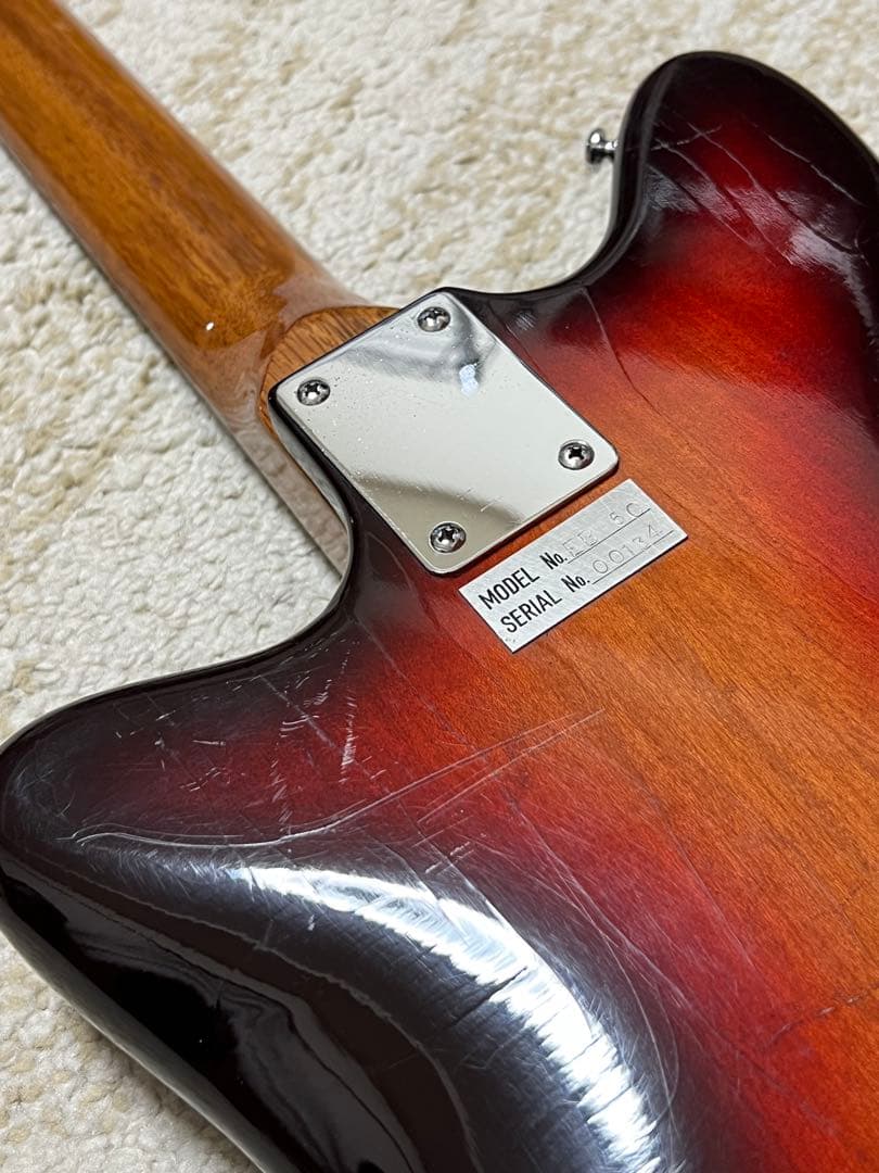 Unitone Basso エレキベース ビザール グヤトーン テスコ - メルカリ