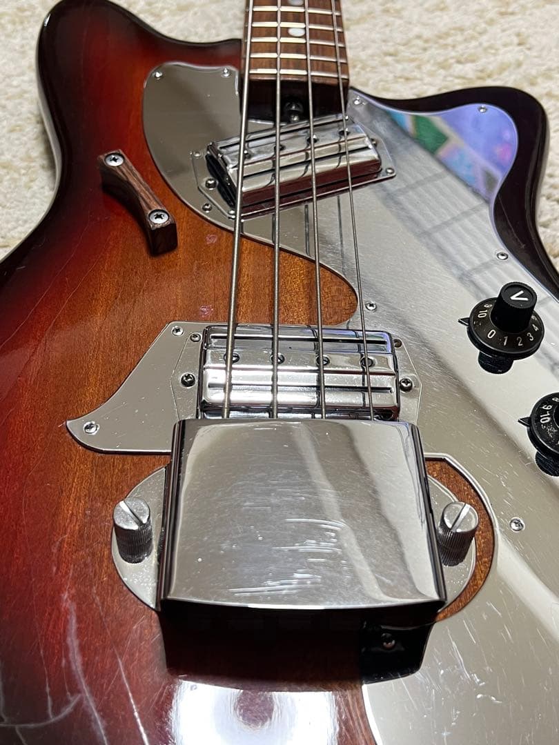 Unitone Basso エレキベース ビザール グヤトーン テスコ - メルカリ