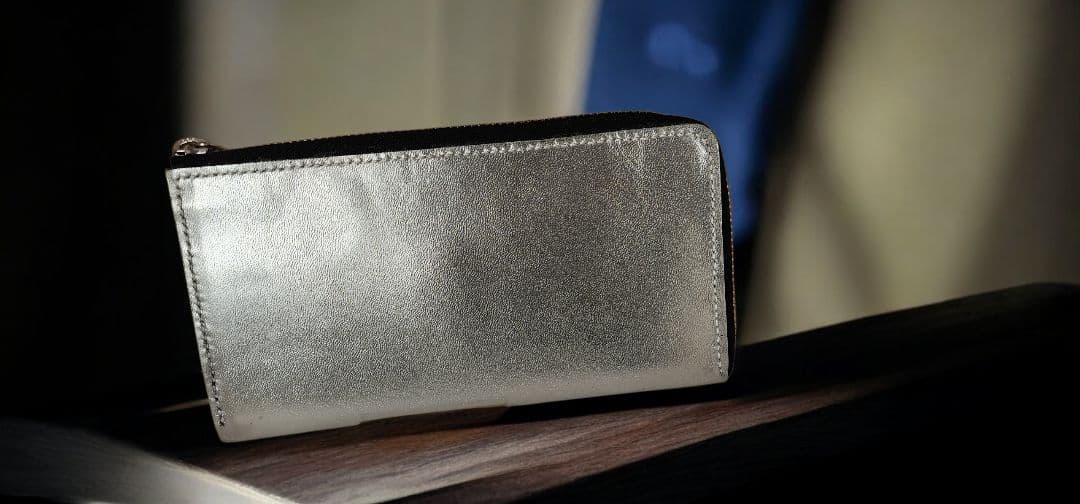 馬革　シルバー　L字ファスナー薄型長財布