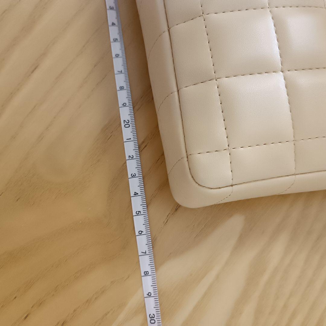 美品です CHANEL シャネル チョコバー チェーンショルダーバッグ ベージュ