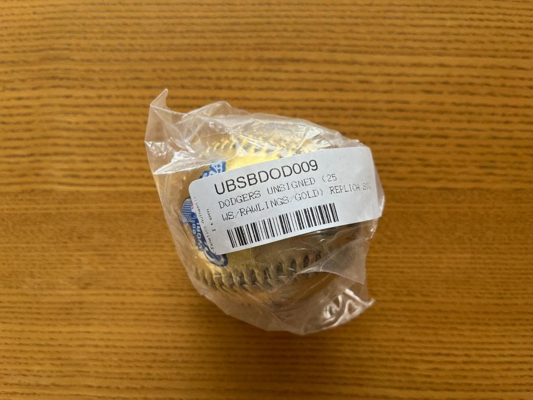 ドジャース 2025 優勝 ゴールドボール レプリカサイン 新品
