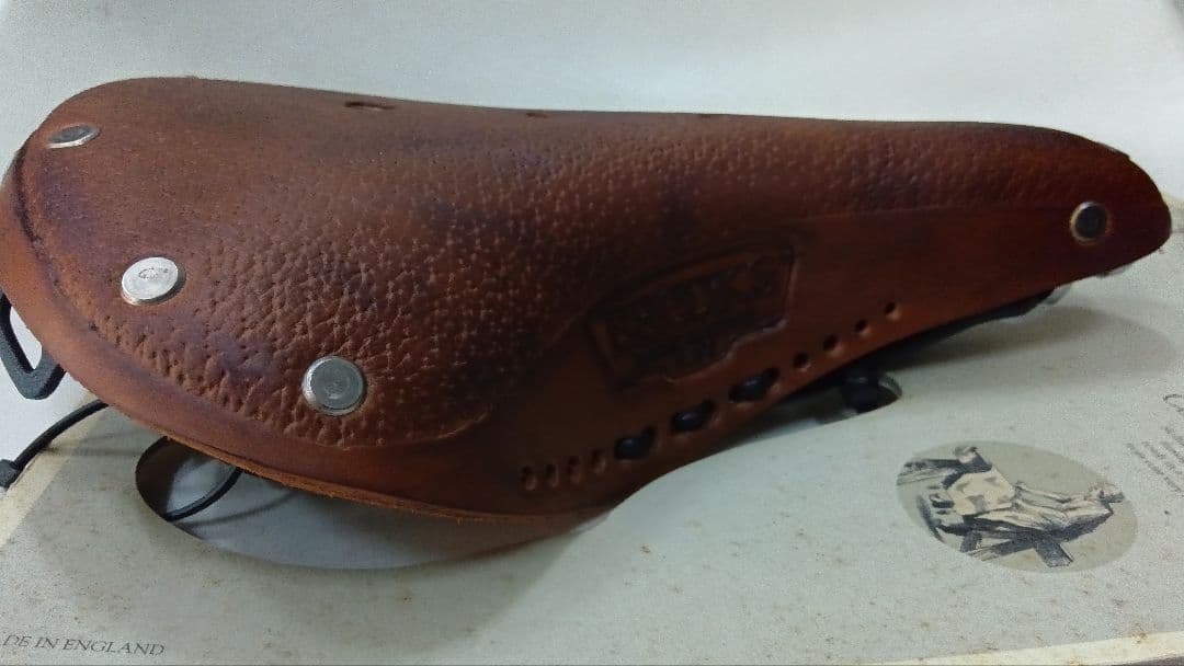 BROOKS ブルックス （B17Sスタンダードエイジド）