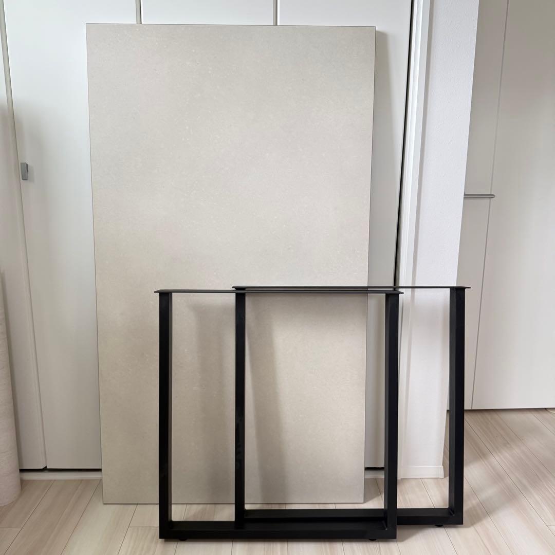 ダイニングテーブル　アイカ工業　メラミン化粧板