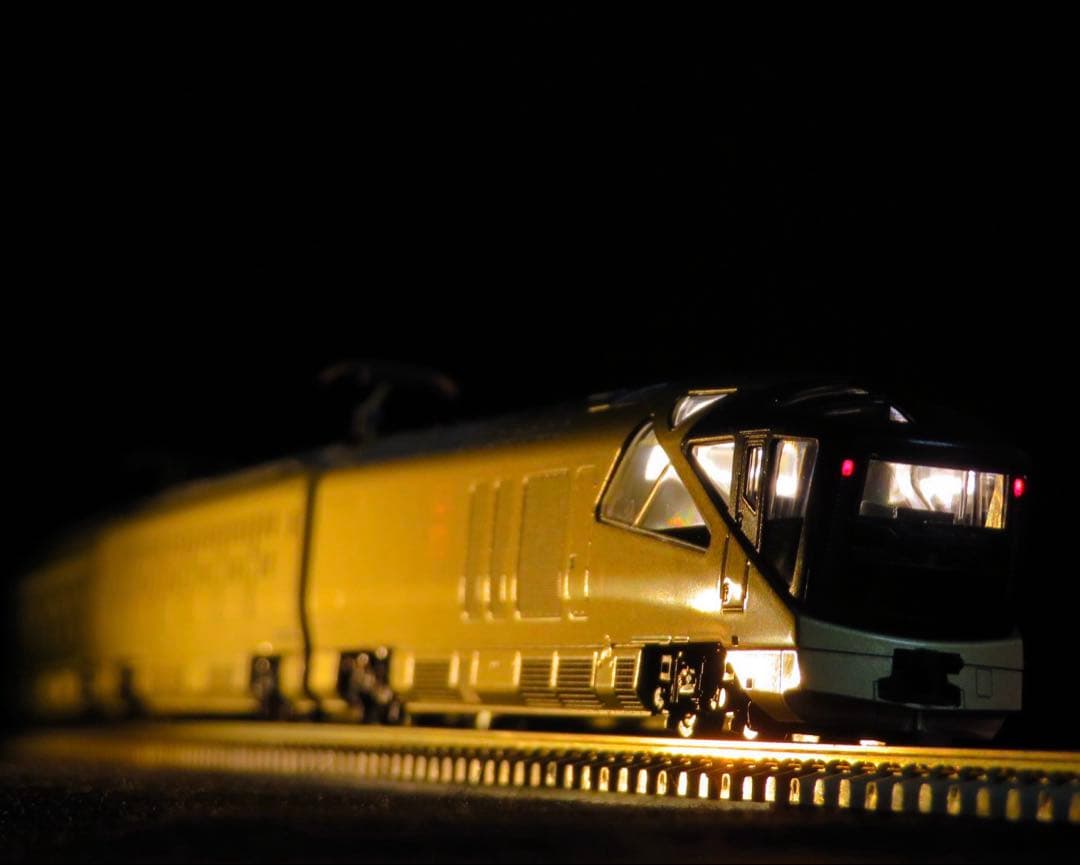 TOMIX E001形「TRAIN SUITE 四季島」【新品,未使用品】