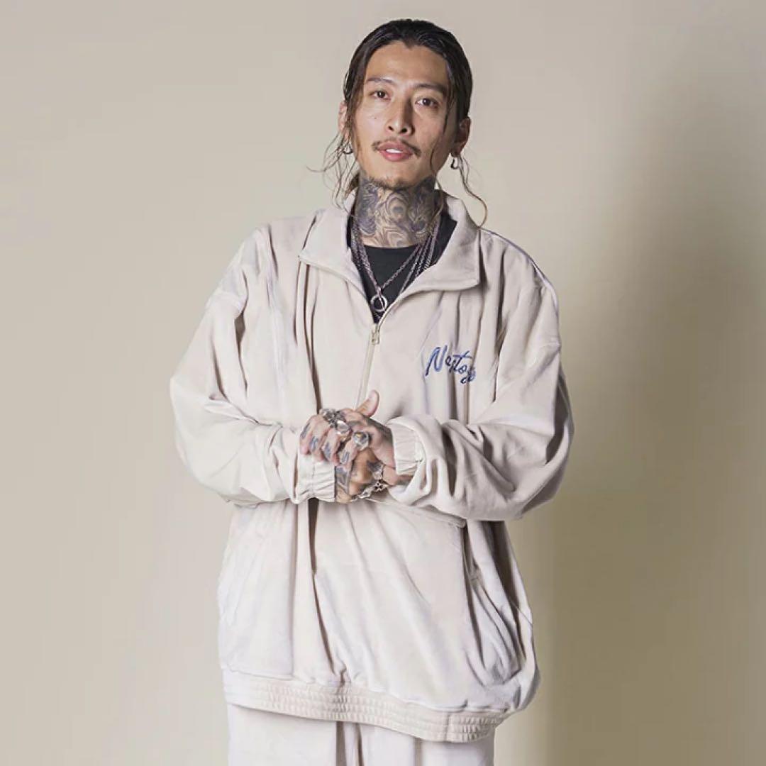 森下直哉着用 Nastoys ベロアセットアップ - メルカリ