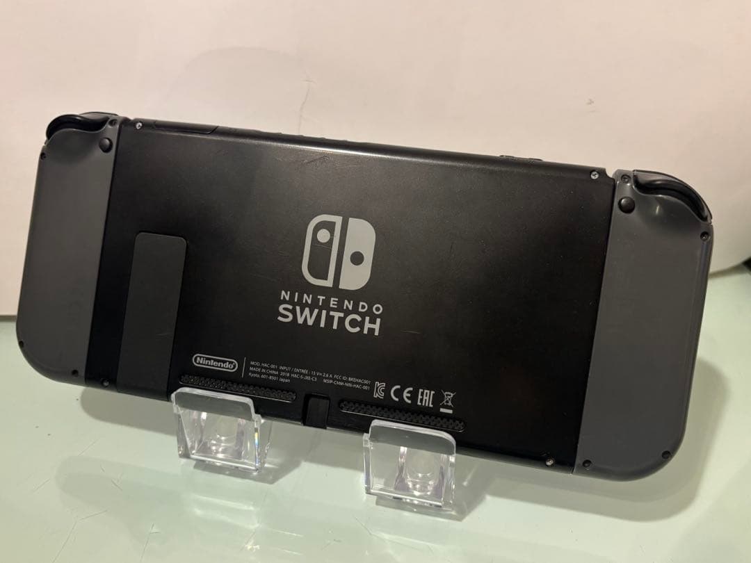 任天堂　Nintendo Switch グレー