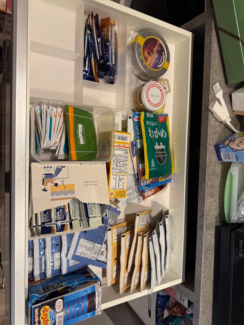 【本日最終日】使用1年のみ　松田家具ダイニングボード