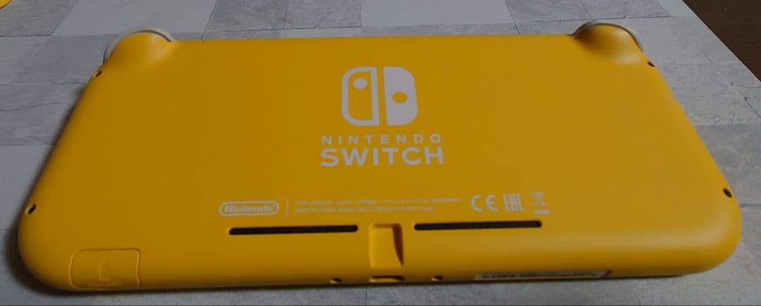 Nintendo Switch Lite　ACアダプター有り　本体　ゲーム機