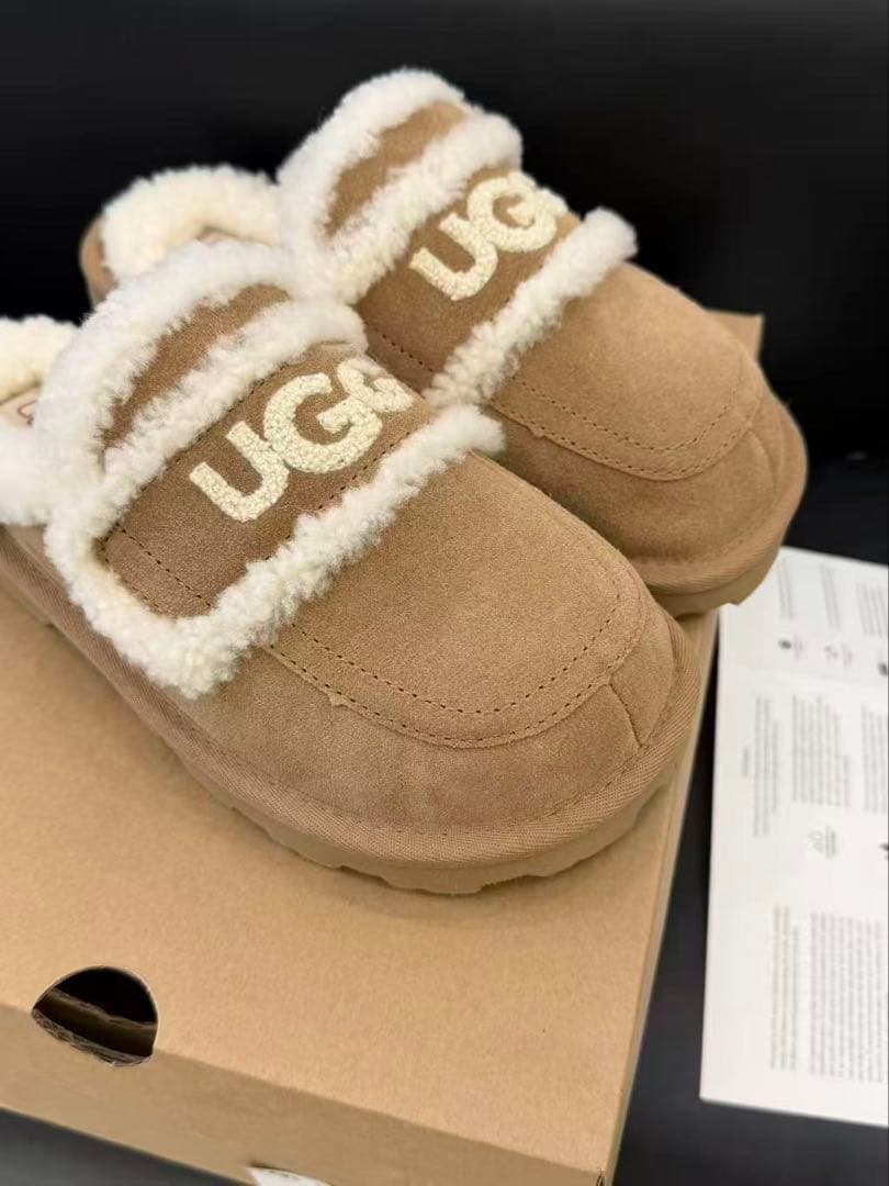 UGG スリッパ 38 平底 ムートン ファー スエード ベージュ レディース
