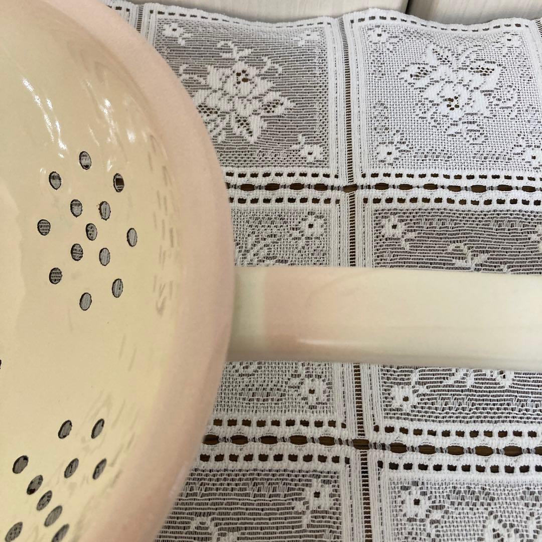 イマン　ダイアナローズ　足付片手コランダー