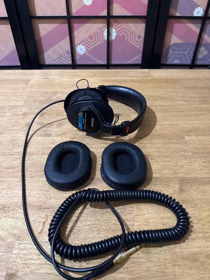 SONYソニー MDR-7506 スタジオモニターヘッドホン