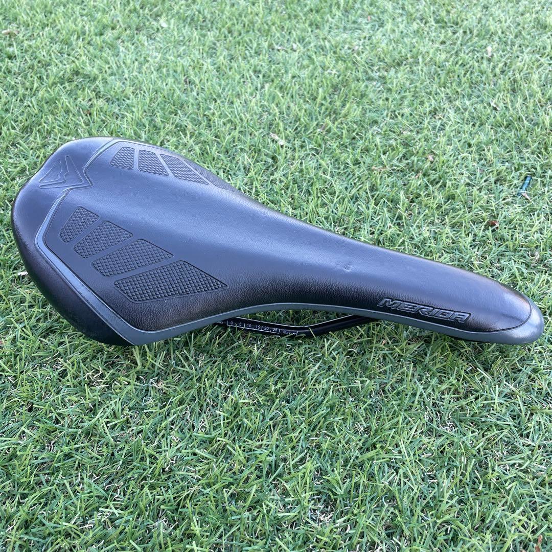 クロスバイクMERIDA マッドブラックCROSSWAY150あさひ限定モデル