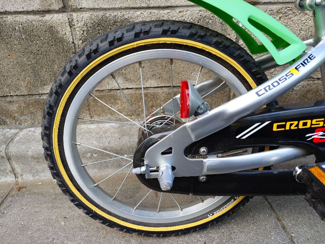 美品【東京　手渡し】　ブリヂストン キッズ クロスファイヤー　16インチ　緑