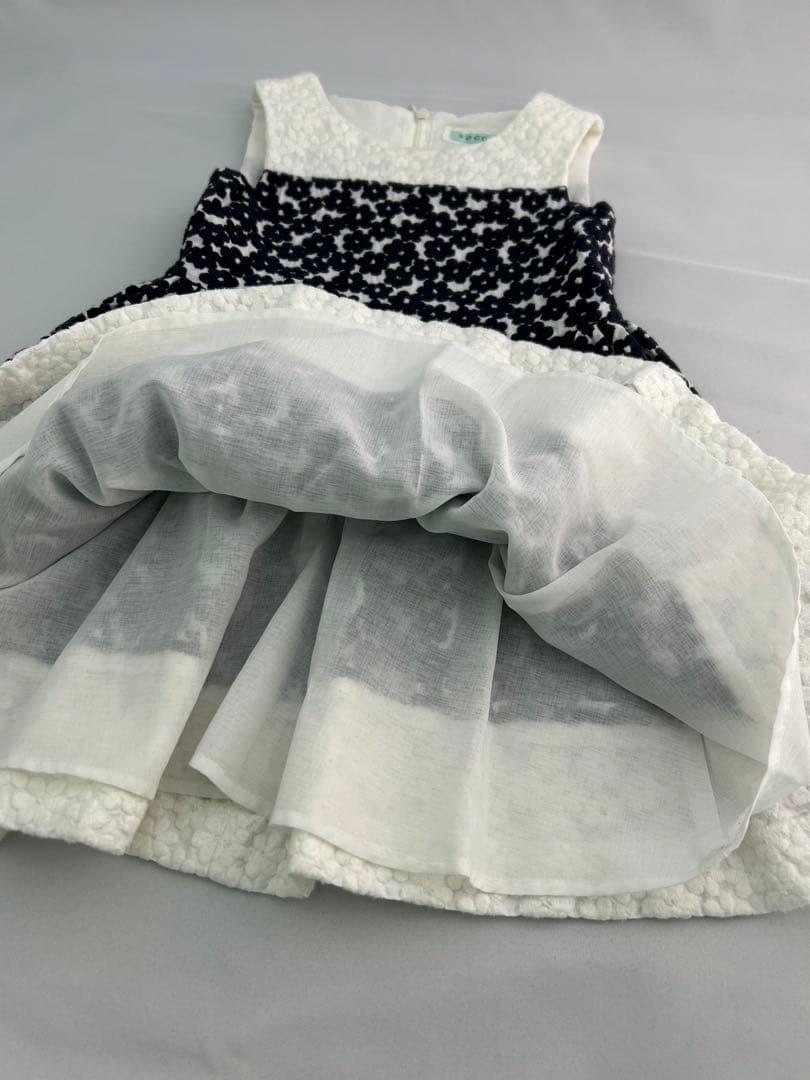 【在庫限り】Toccaトッカ 総刺繍 フォーマル ドレス ワンピース100cm