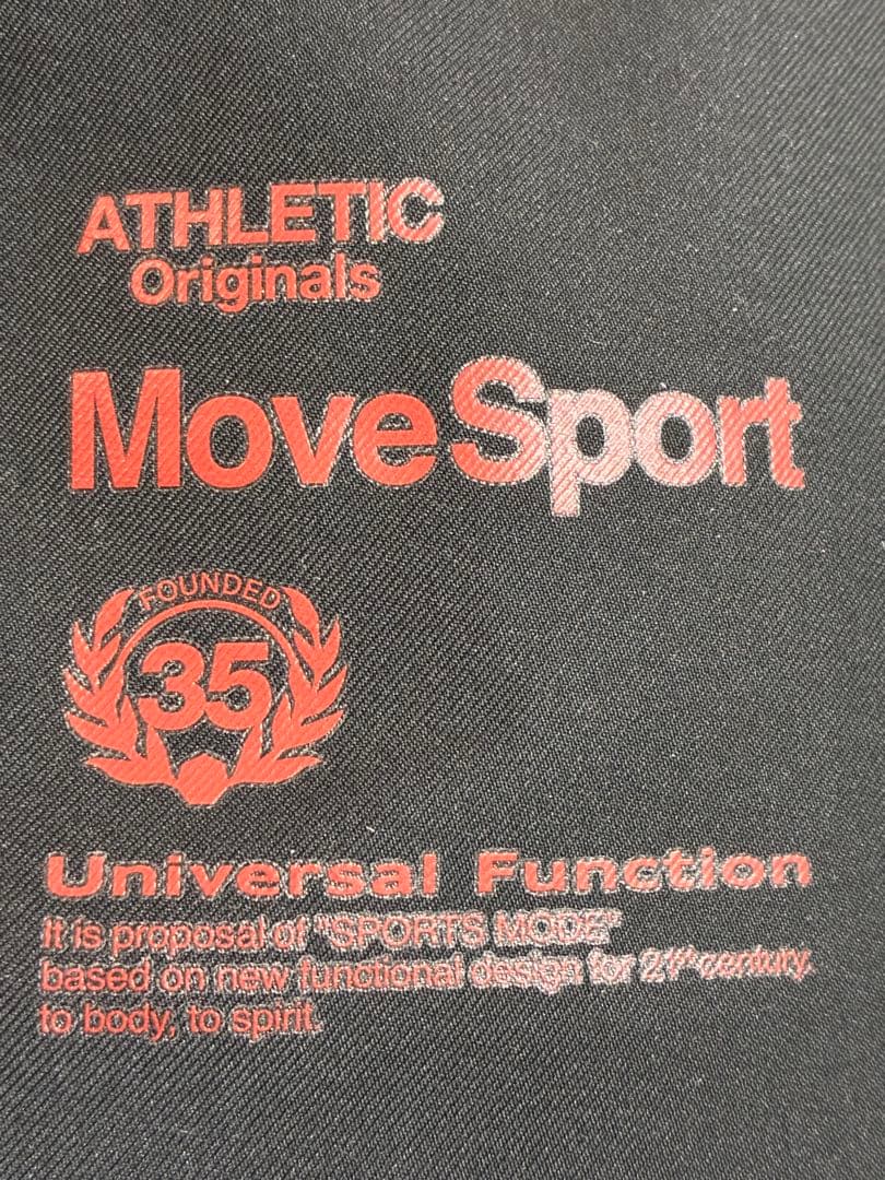 美品 デサントMove Sport スキーウェアジャケットMサイズ167〜173