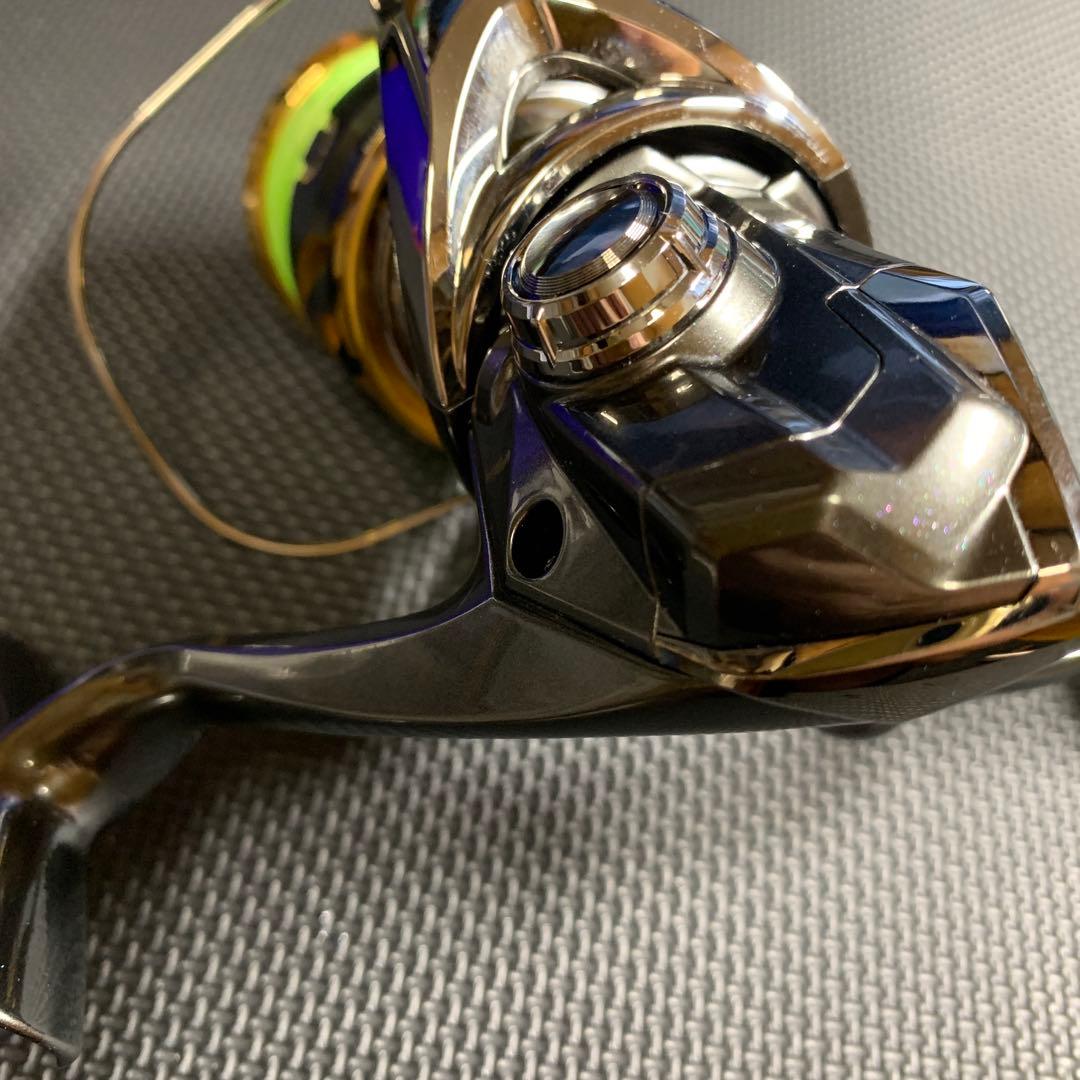 t*m様 シマノ　20 ツインパワー　4000 PG 数回使用のみ美品