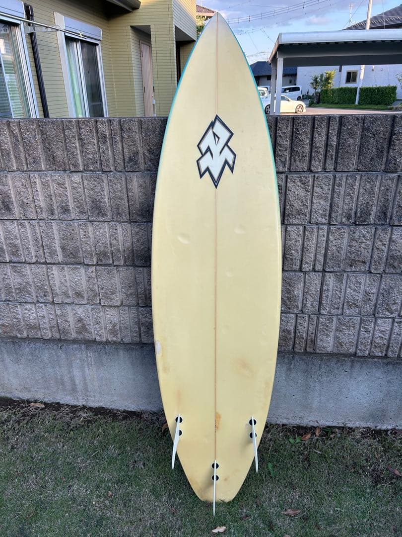 ロックダンス ショートボード グラデーションデザイン 引き取り可