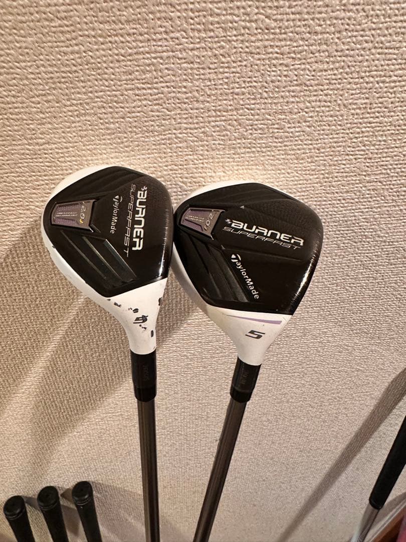Taylormadeレディース ゴルフクラブ 9本とキャディーバッグセット売り